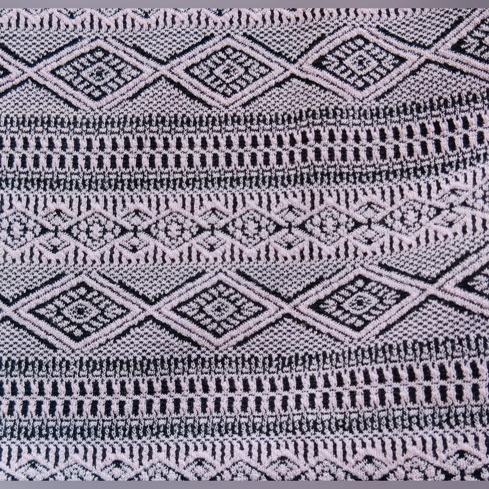 Lilac Pattern Crop Top - Picture 5 of 7